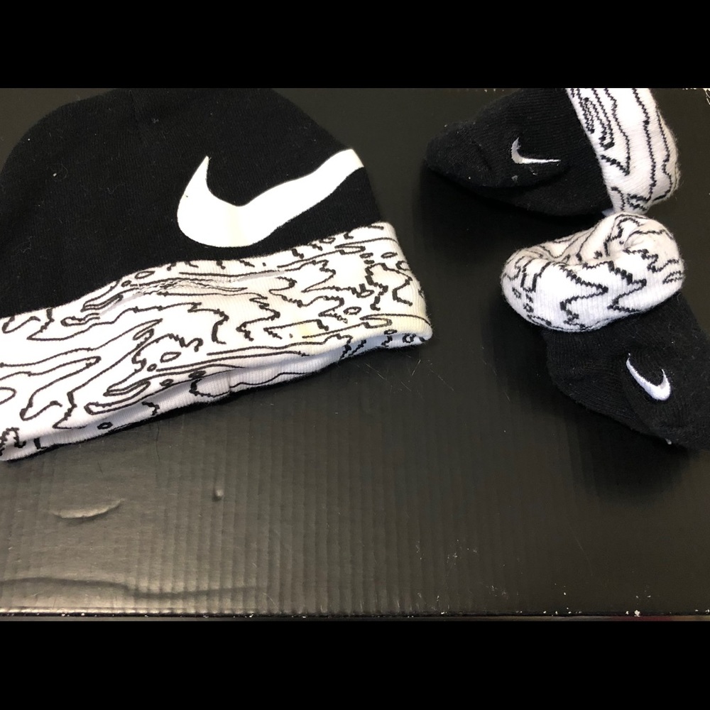 Nike baby apparel